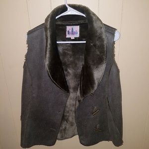 Grey faux fur boutique vest